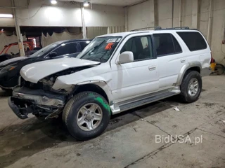 TOYOTA 4RUNNER SR5