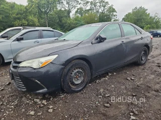 TOYOTA CAMRY HYBRID LE