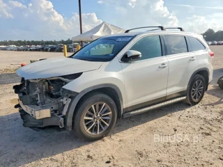 TOYOTA HIGHLANDER XLE