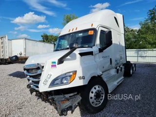 FREIGHTLINER CASCADIA 126