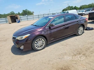 TOYOTA AVALON HYBRID XLE TOURING