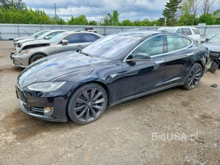 TESLA MODEL S 70D