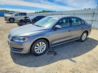 VOLKSWAGEN PASSAT S