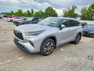 TOYOTA HIGHLANDER XLE