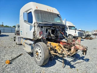 FREIGHTLINER CASCADIA 126