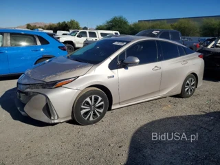 TOYOTA PRIUS PRIME
