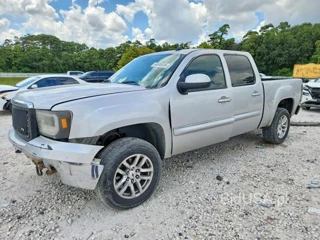 GMC SIERRA C1500 SLT