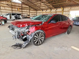 NISSAN ALTIMA SR