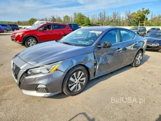 NISSAN ALTIMA S