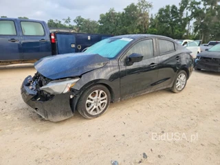 TOYOTA YARIS IA BASE