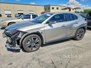 LEXUS UX 200