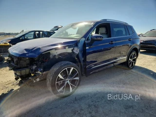 VOLKSWAGEN TIGUAN SEL R-LINE