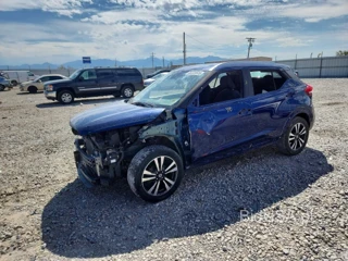 NISSAN KICKS SV