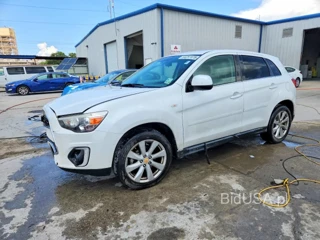 MITSUBISHI OUTLANDER SPORT SE