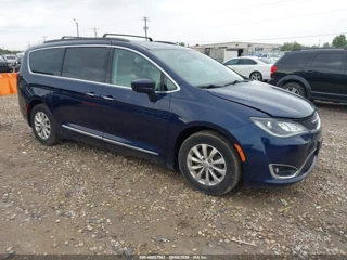 CHRYSLER CHRYSLER PACIFICA TOURING-L