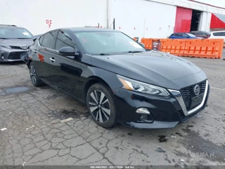 NISSAN NISSAN ALTIMA SV FWD