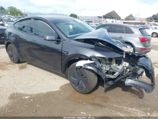 TESLA TESLA MODEL Y PREMIUM REAR-WHEEL DRIVE/STANDARD REAR-WHEEL DRIVE