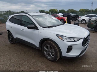 FORD FORD ESCAPE ST-LINE
