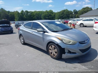 HYUNDAI HYUNDAI ELANTRA SE