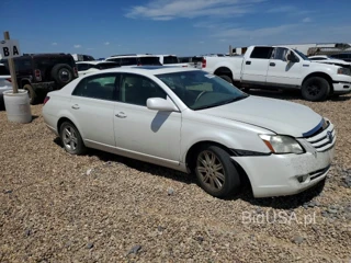 TOYOTA AVOLON
