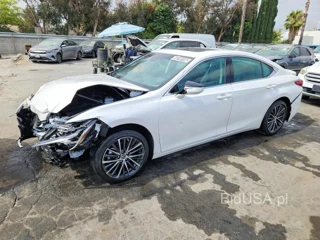 LEXUS ES 300H BASE