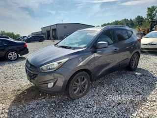 HYUNDAI TUCSON SE