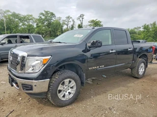 NISSAN TITAN SV