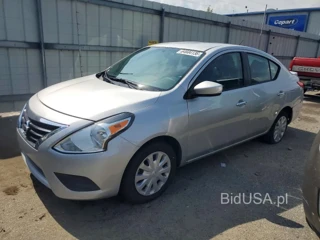 NISSAN VERSA SV