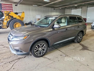 MITSUBISHI OUTLANDER SE