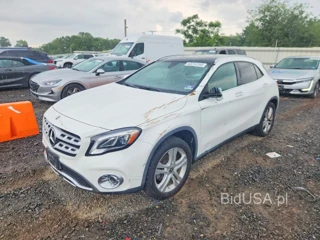 MERCEDES-BENZ GLA 250 4MATIC