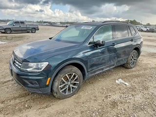 VOLKSWAGEN TIGUAN SE