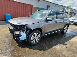 MERCEDES-BENZ EQB 300 4MATIC