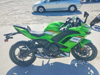 KAWASAKI EX650 P
