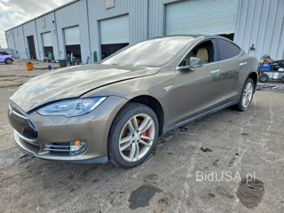 TESLA MODEL S P85D