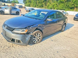 VOLKSWAGEN JETTA SE