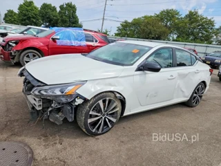 NISSAN ALTIMA SR