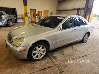 MERCEDES-BENZ C 320