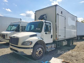 FREIGHTLINER M2