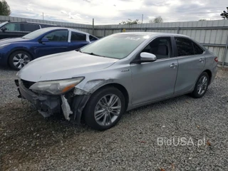 TOYOTA CAMRY HYBRID SE
