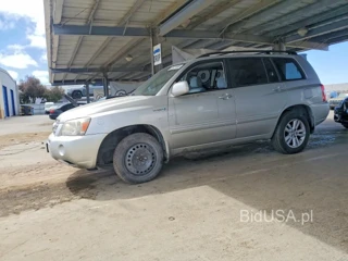 TOYOTA HIGHLANDER HYBRID