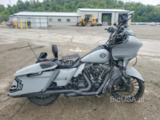 HARLEY-DAVIDSON FLTRXS ROAD GLIDE SPECIAL