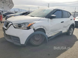 NISSAN KICKS S