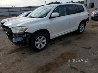 TOYOTA HIGHLANDER SE