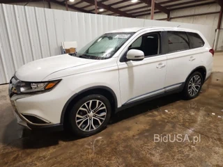 MITSUBISHI OUTLANDER SE