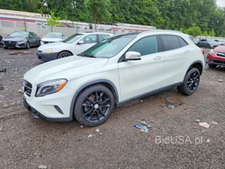 MERCEDES-BENZ GLA 250 4MATIC