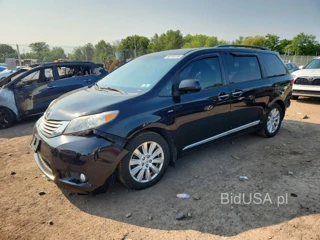 TOYOTA SIENNA XLE 7-PASSENGER
