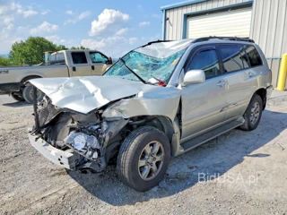 TOYOTA HIGHLANDER BASE