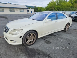MERCEDES-BENZ S 550 4MATIC