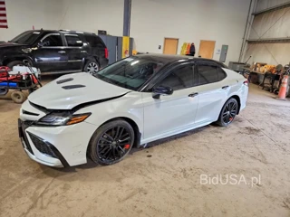 TOYOTA CAMRY XSE V6