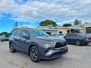 TOYOTA HIGHLANDER XLE